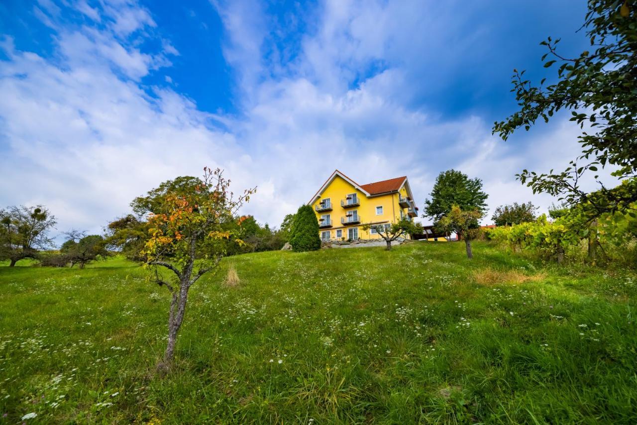 Golf & Thermenland Sonnenpension Fruehstueckshotel Burgauberg Stegersbach Luaran gambar