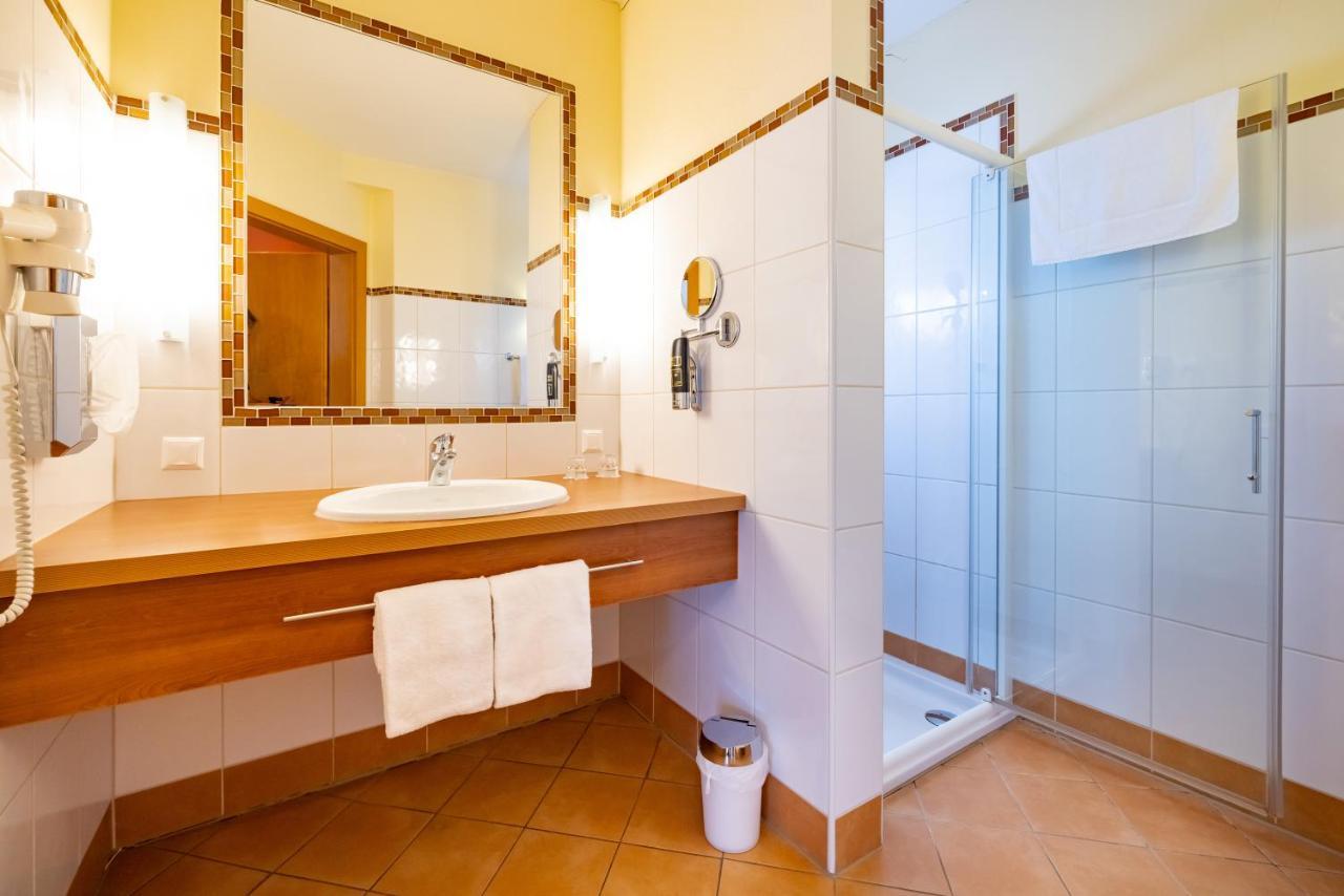 Golf & Thermenland Sonnenpension Fruehstueckshotel Burgauberg Stegersbach Luaran gambar