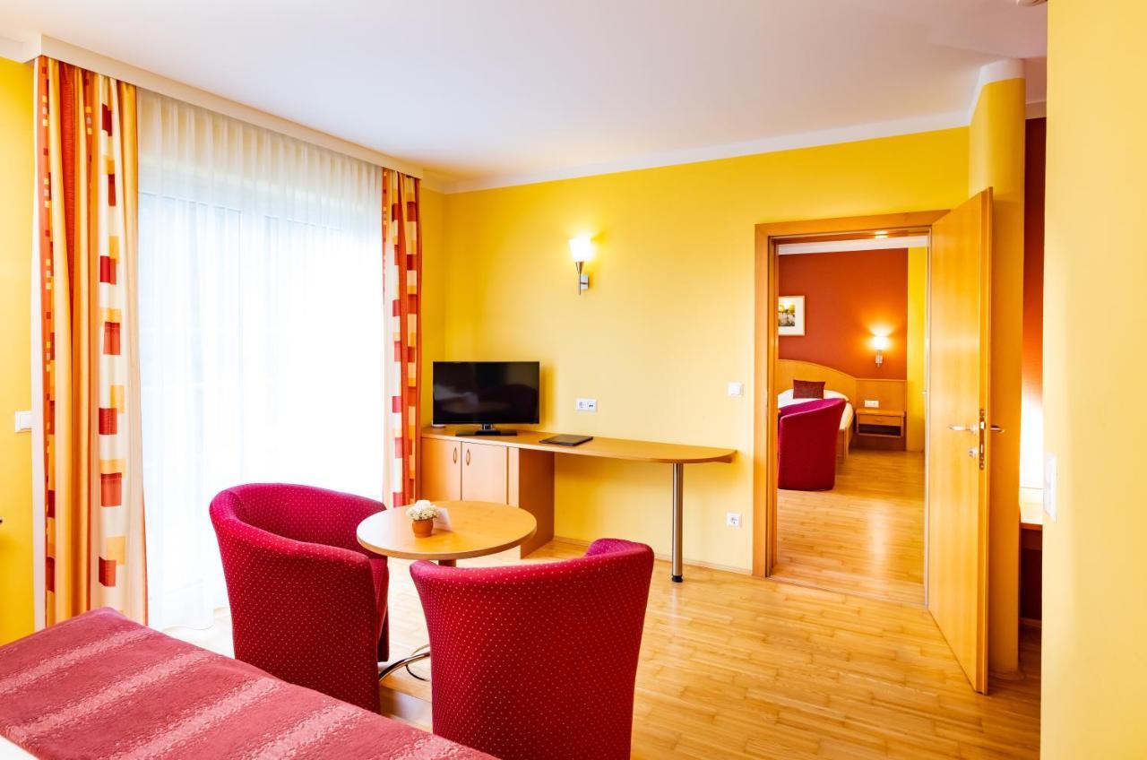 Golf & Thermenland Sonnenpension Fruehstueckshotel Burgauberg Stegersbach Luaran gambar