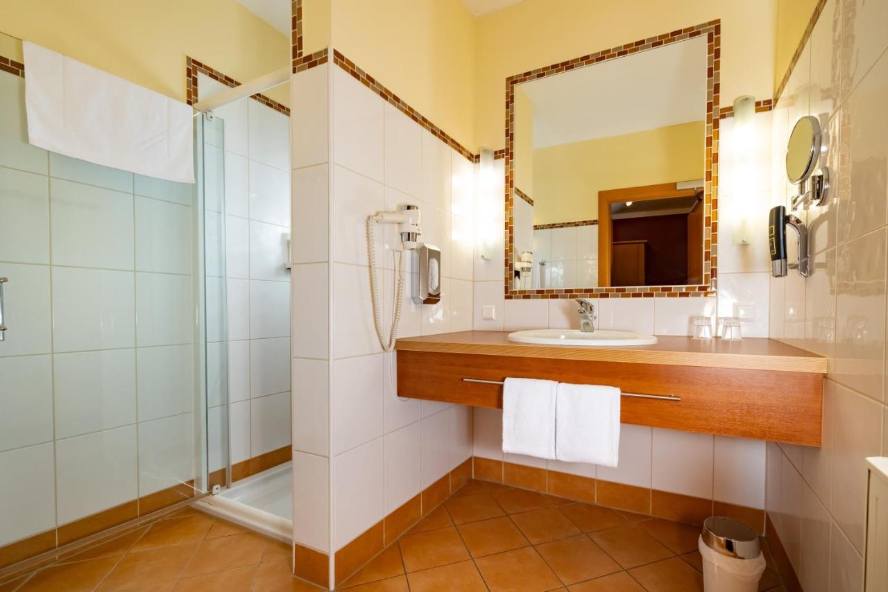 Golf & Thermenland Sonnenpension Fruehstueckshotel Burgauberg Stegersbach Luaran gambar
